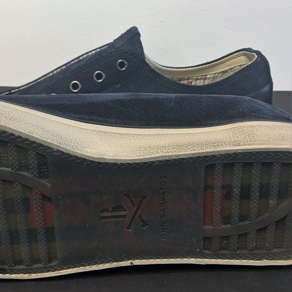 Style "bootleg" by John Varvatos Sneakers - Picture 3 of 3